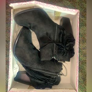 Brand New Boots With Box , Size 9